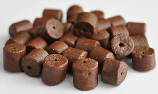 Pellets Mivardi Halibut Rojo 27mm 10Kg
